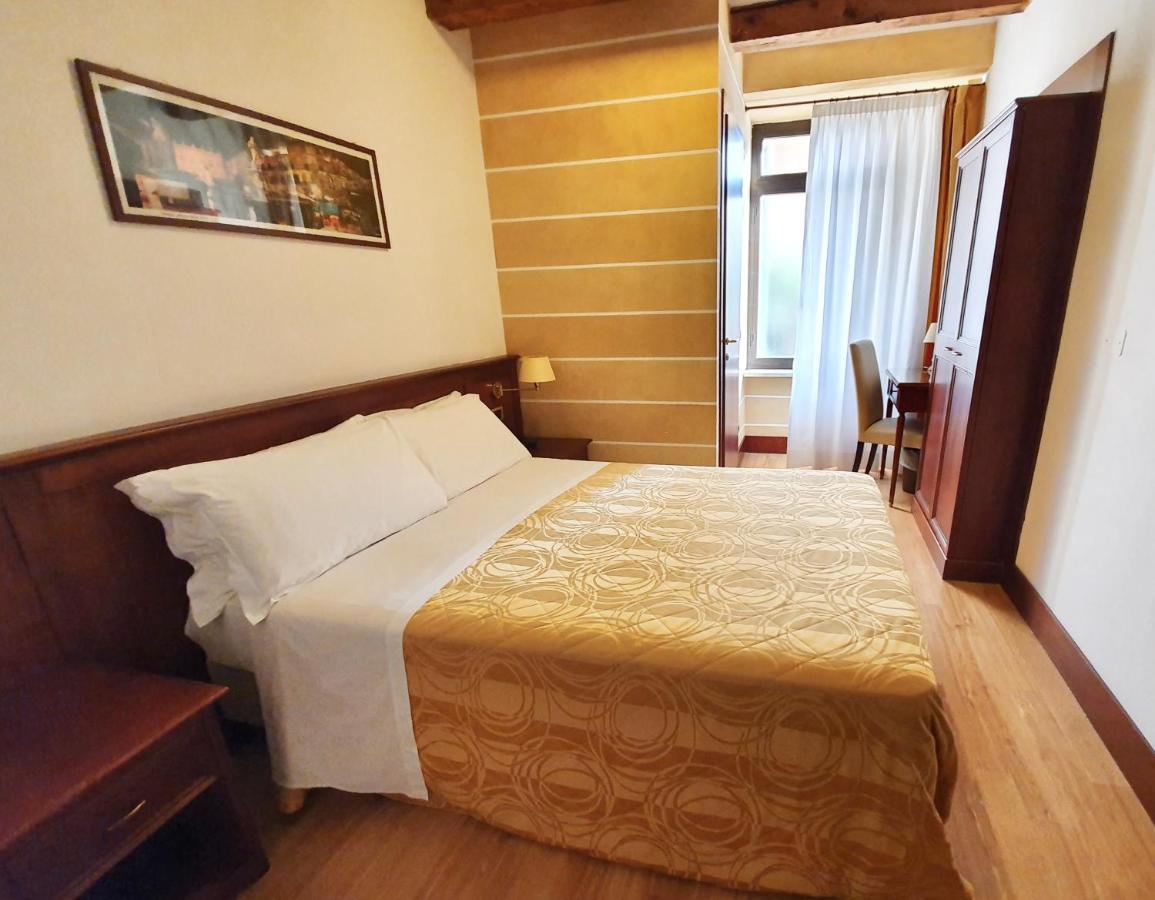 Hotel Aurora Werona Zewnętrze zdjęcie
